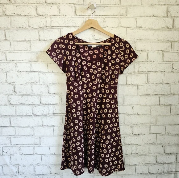 Meghan Elisse Dresses | Meghan Elisse Burgundy Daisy Baby Doll Dress, 5/6 | Color: Purple/Red | Size: 5j | Feelinrexy's Closet Meghan Elisse Dresses | Meghan Elisse Burgundy Daisy Baby Doll Dress, 5/6 | Color: Purple/Red | Size: 5j | Feelinrexy's Closet